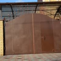 Ворота распашные из мет. листа