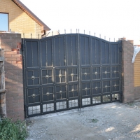 Ворота распашные из мет. листа