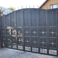 Ворота распашные из мет. листа