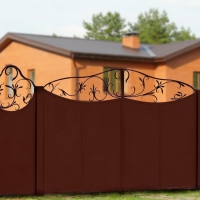 Ворота распашные из мет. листа