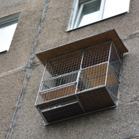 Вольер для кота. На окно.