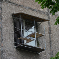 Вольер для кота. На окно.