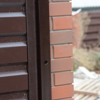 Ворота распашные обшитые проф. настилом