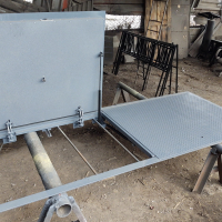 Люк двустворчатый в гараж