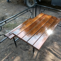 Столик и лавочки из лиственницы