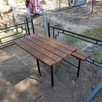Столик и лавочки из лиственницы