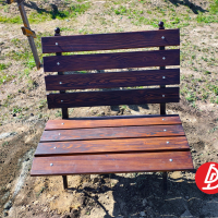 Лавочка обшитая деревом