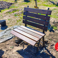 Лавочка обшитая деревом