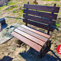 Лавочка обшитая деревом