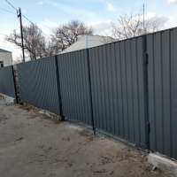 Забор из профнастила