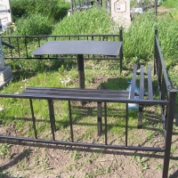 Стол на одной ножке