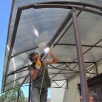 Навес из поликарбоната  POLYGAL